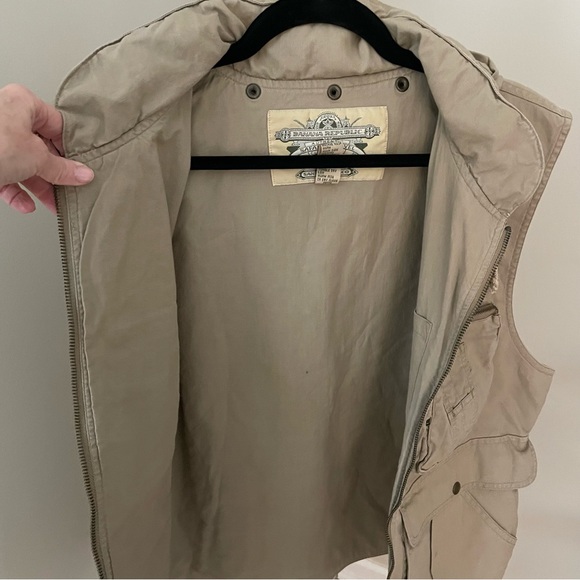 Vintage Banana Republic Authentic Safari & Travel Clothing Co. Fishing Vest Sz M - Picture 12 of 14